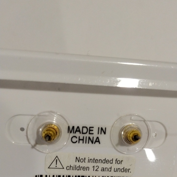 Robert Rose Gold tone Blue Flower Design Stud Earrings - Women's Fashion Jewelry - Picture 8 of 8